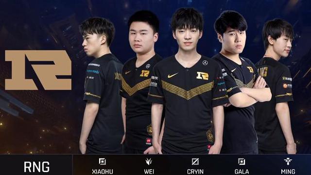 更突显了年 更突显了年