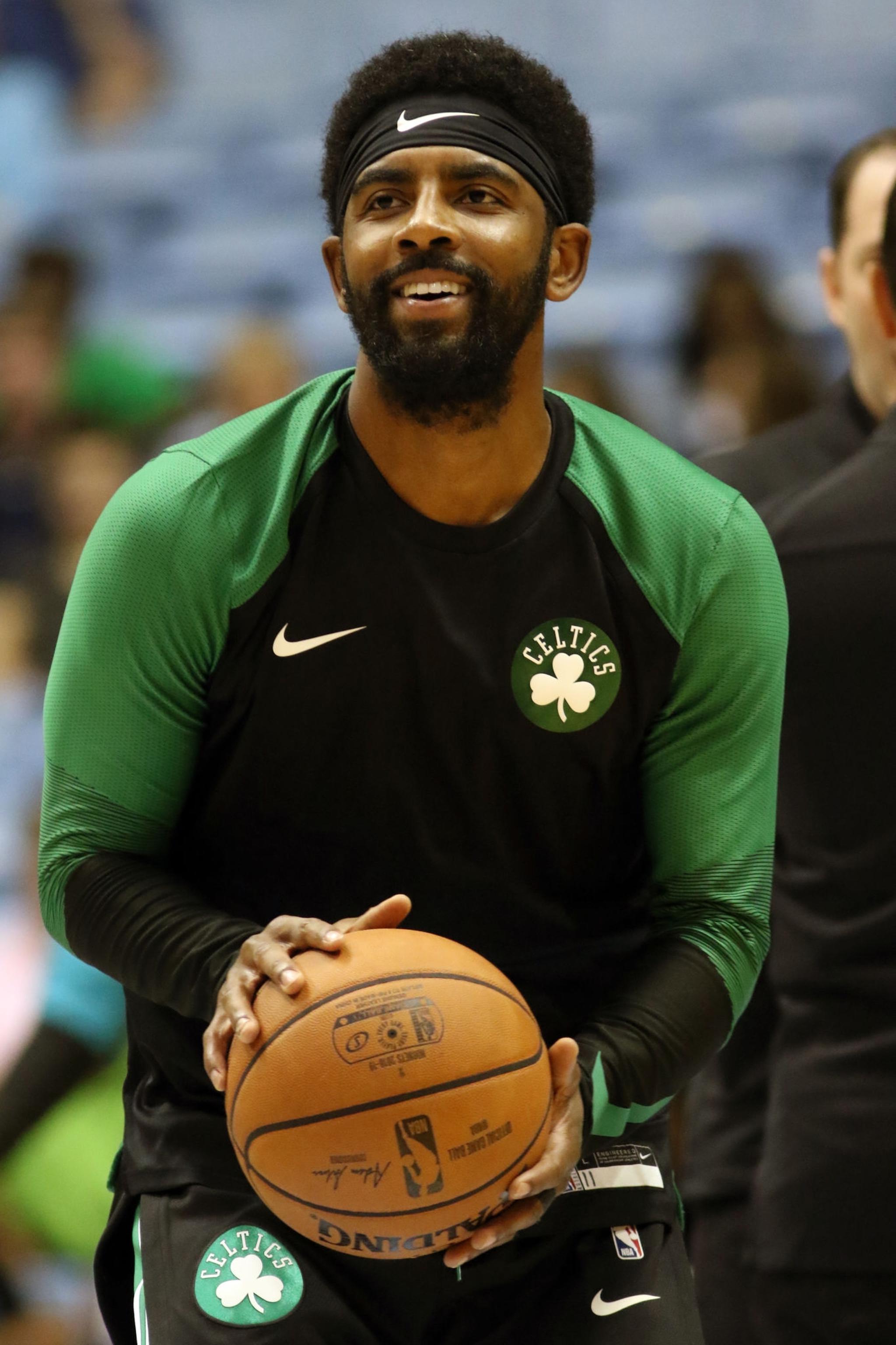 两支球队以 两支球队以